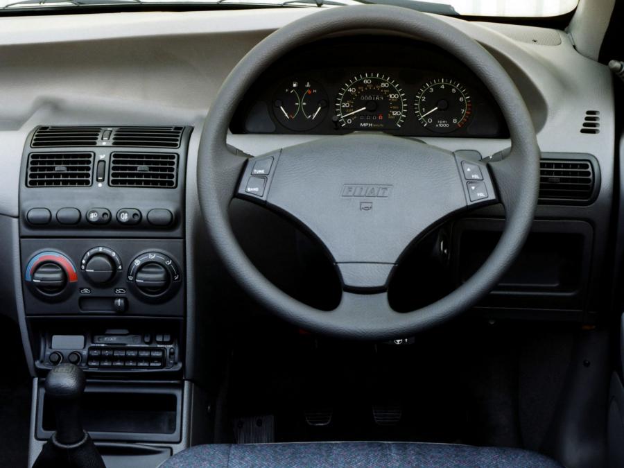  Fiat Punto Cabrio ELX 1994 года  (UK) (фото 3 из 7)